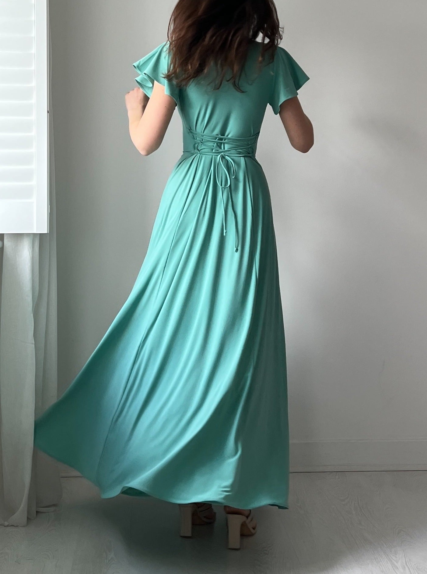 Elegant Reversible Bodycon Dress With Pockets