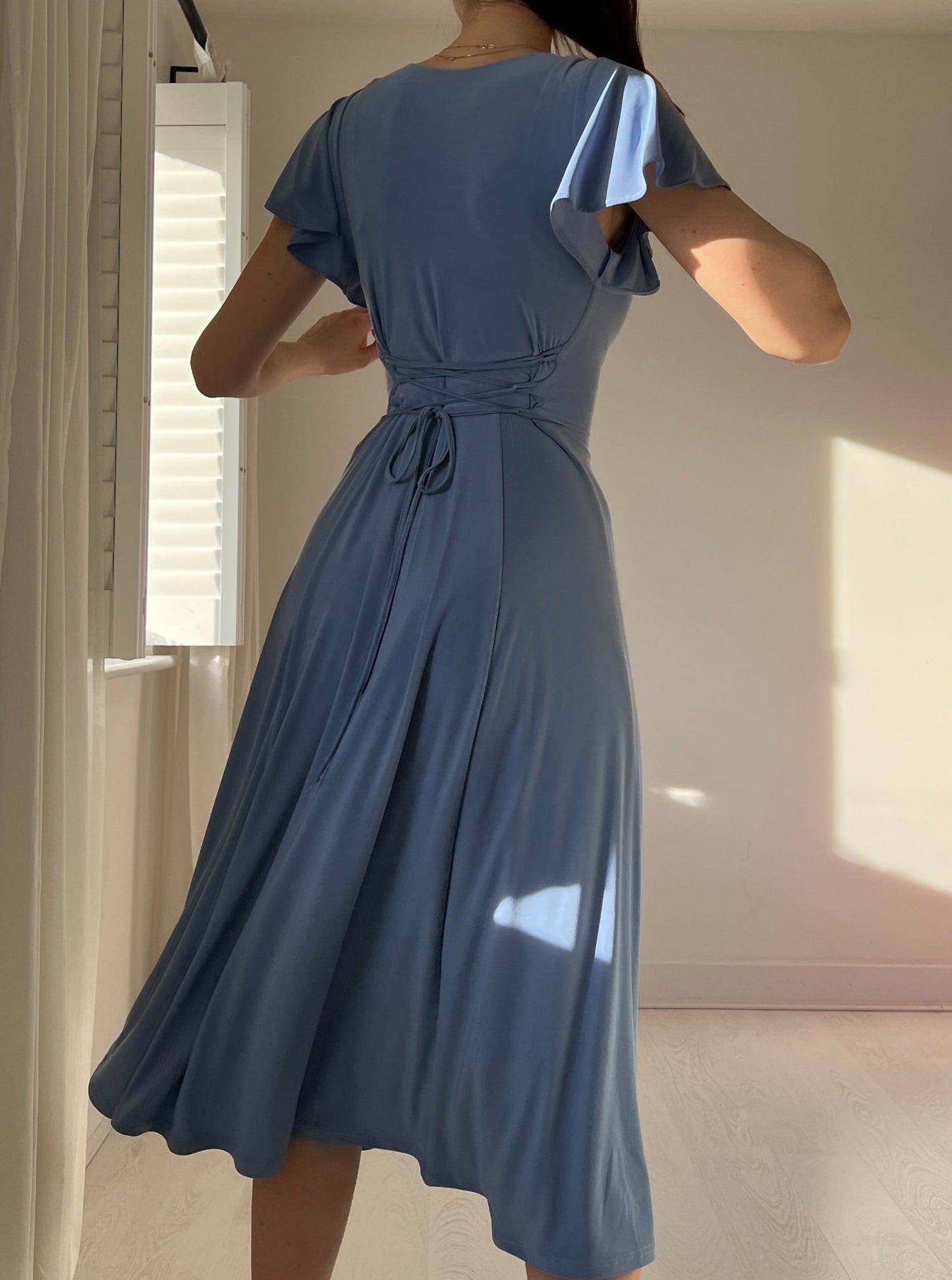 Elegant Reversible Bodycon Dress With Pockets